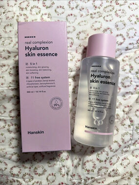 Hanskin Real Complexion Hyaluron Skin Essence Hyaluron Skin Essence NWT
